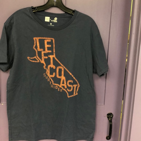 GAP Other - Gap vintage + Surfrider Foundation